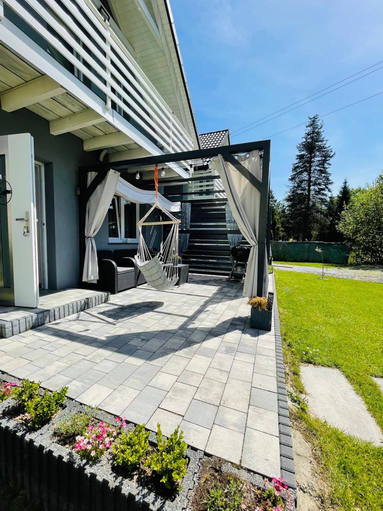 Bliźniakówka Vila Brenna Exterior foto